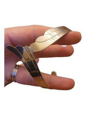 🥳5/$25!🥳 Silver Tone Leaf Cuff Bracelet